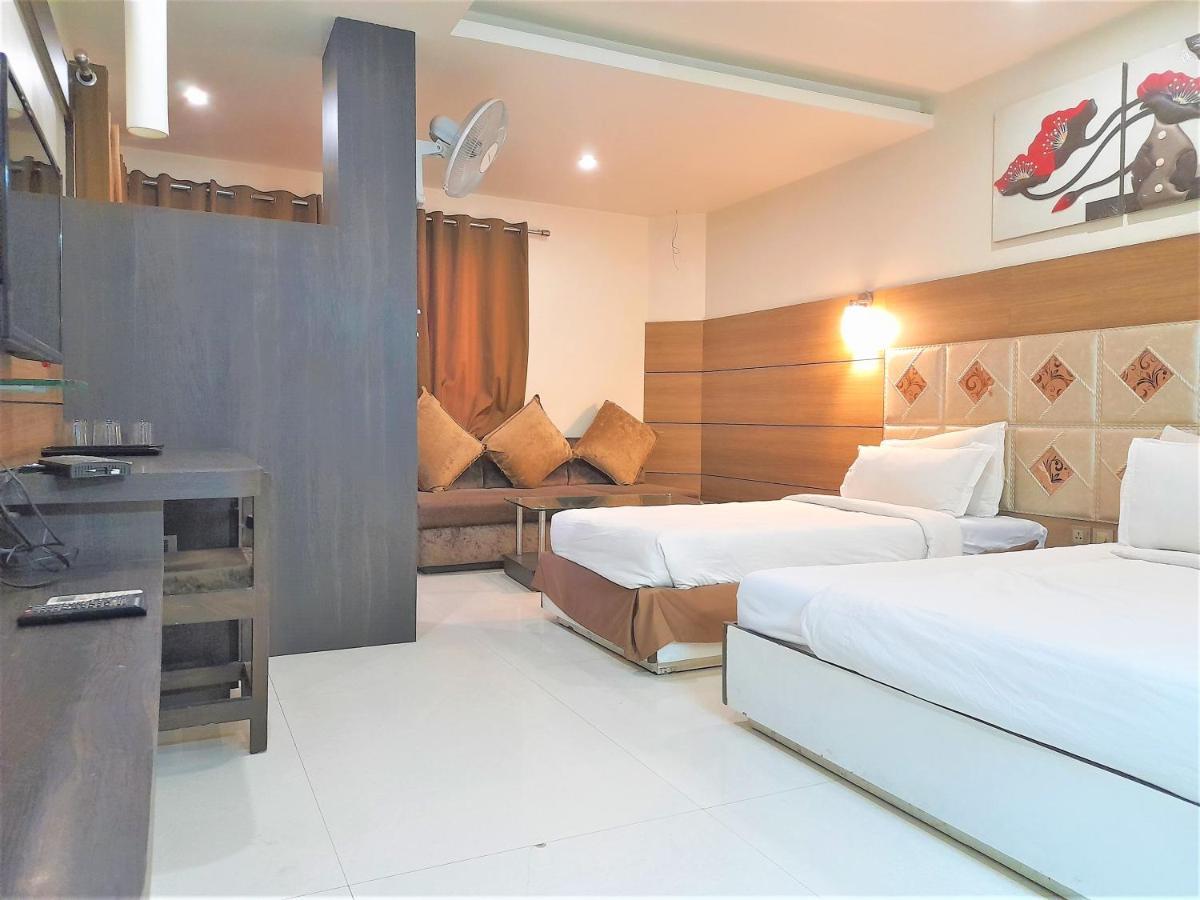 Cherrystay Kiran Inn Indore Exterior foto